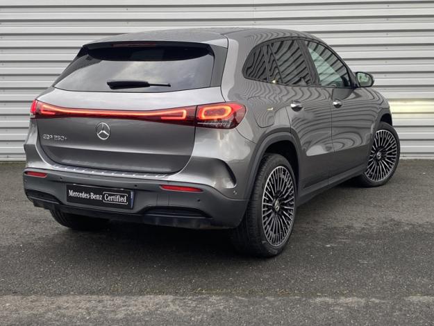 MERCEDES-BENZ EQA 250+ AMG Line  