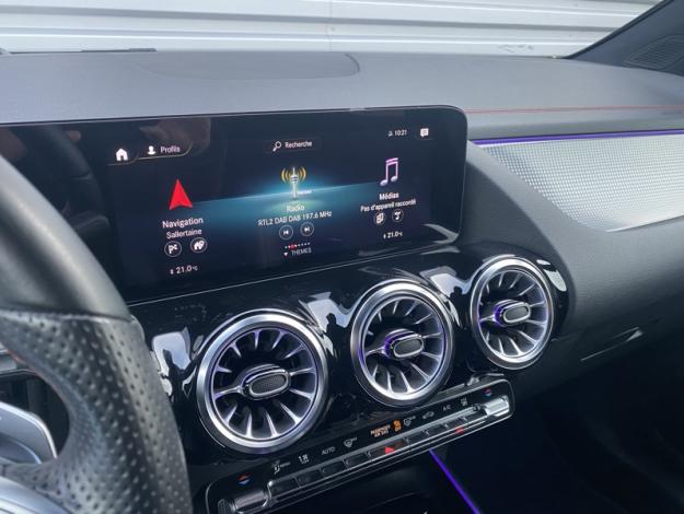 MERCEDES-BENZ EQA 250+ AMG Line  