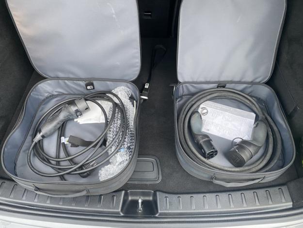 MERCEDES-BENZ EQA 250+ AMG Line  