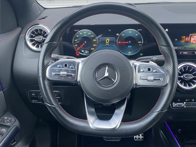 MERCEDES-BENZ EQA 250+ AMG Line  