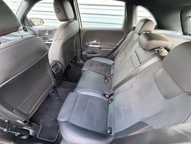 MERCEDES-BENZ Classe B 180 AMG Line Edition  