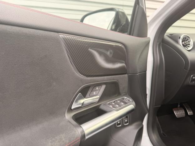 MERCEDES-BENZ GLA 250 e AMG Line  GLA 250 e AMG Line