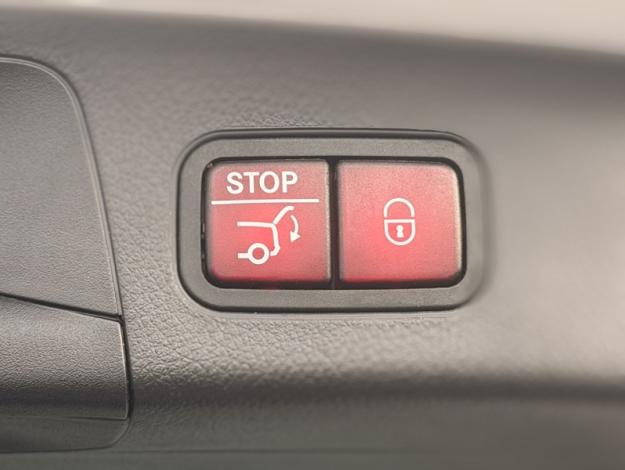 MERCEDES-BENZ GLA 250 e AMG Line  GLA 250 e AMG Line