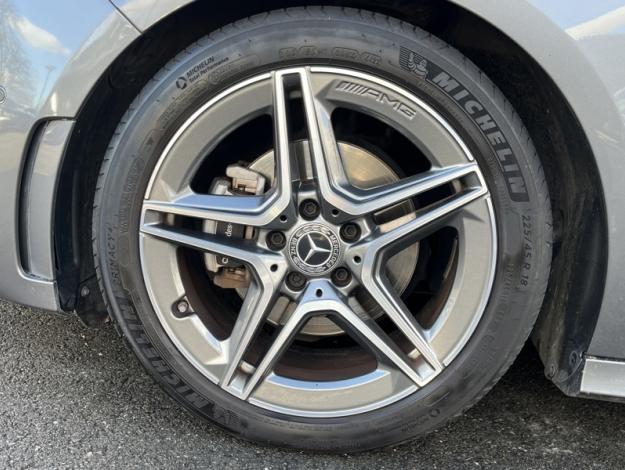 MERCEDES-BENZ Classe B 200 d AMG Line Edition  