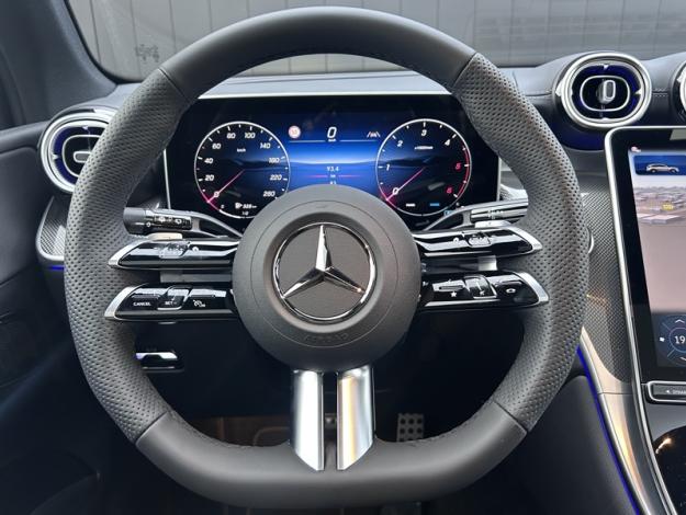 MERCEDES-BENZ GLC SUV GLC 220 d 4MATIC AMG Line  GLC 220 d 4MATIC AMG Line