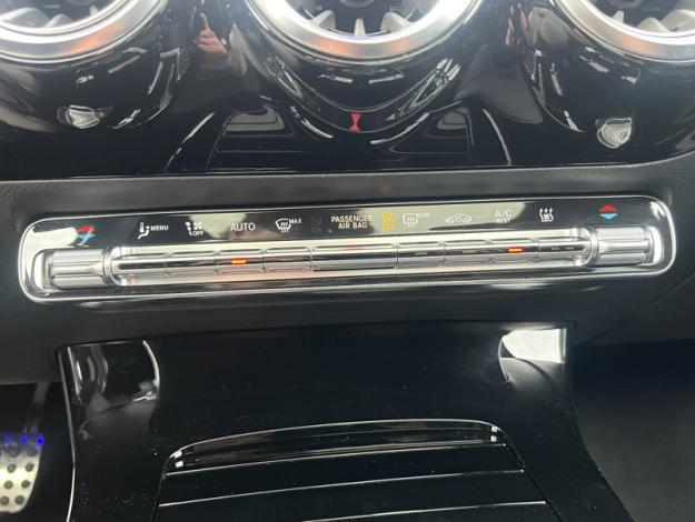 MERCEDES-BENZ CLA Coupé CLA 250 e Coupé AMG Line  