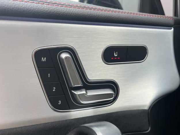 MERCEDES-BENZ CLA Coupé CLA 250 e Coupé AMG Line  