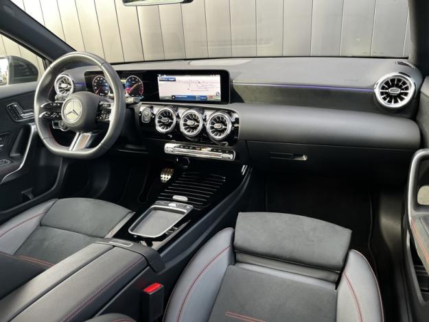 MERCEDES-BENZ Classe A 200 AMG Line  