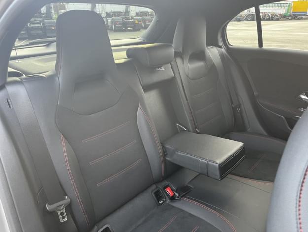 MERCEDES-BENZ Classe A 200 AMG Line  