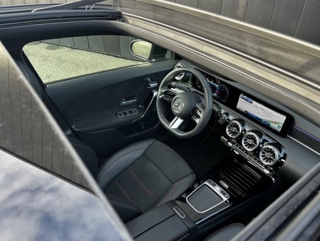 MERCEDES-BENZ Classe A 200 AMG Line  