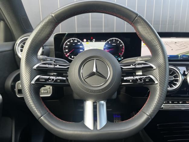 MERCEDES-BENZ Classe A 200 AMG Line  