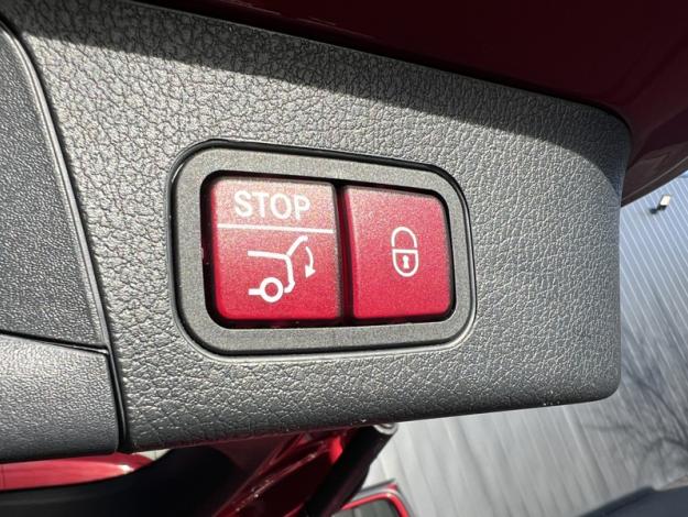 MERCEDES-BENZ GLB 200 d AMG Line  