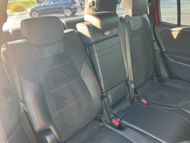 MERCEDES-BENZ GLB 200 d AMG Line  