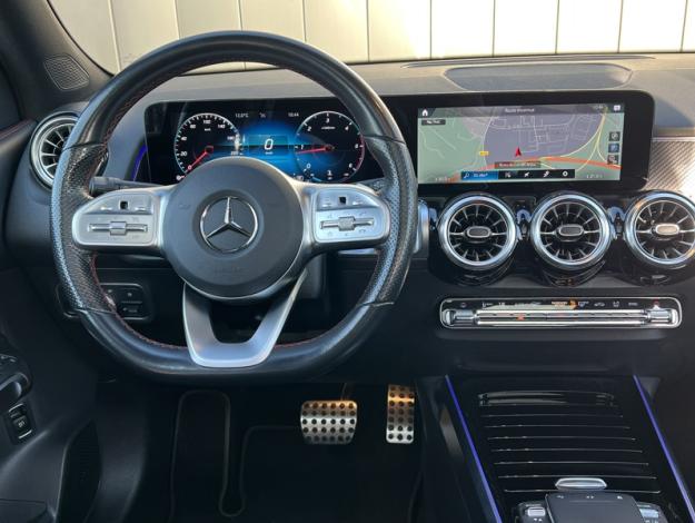 MERCEDES-BENZ GLB 200 d AMG Line  