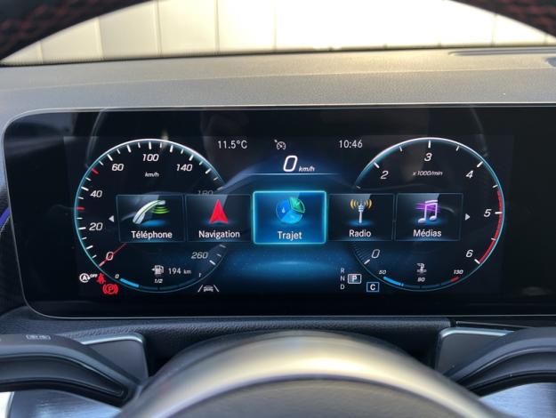 MERCEDES-BENZ GLB 200 d AMG Line  