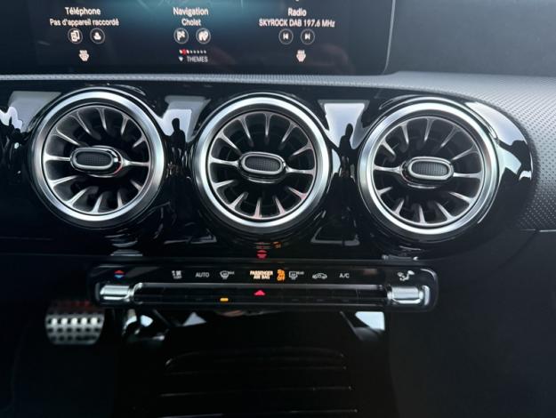 MERCEDES-BENZ Classe A 180 d AMG Line  