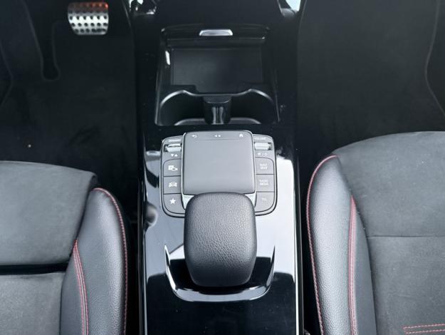 MERCEDES-BENZ Classe A 180 d AMG Line  