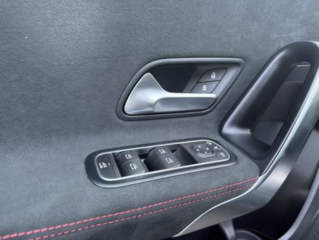 MERCEDES-BENZ Classe A 180 d AMG Line  