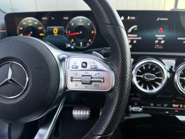 MERCEDES-BENZ Classe A 180 d AMG Line  