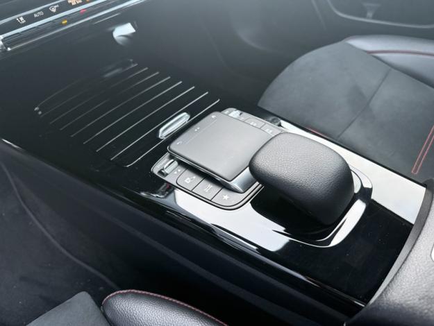 MERCEDES-BENZ Classe A 180 d AMG Line  