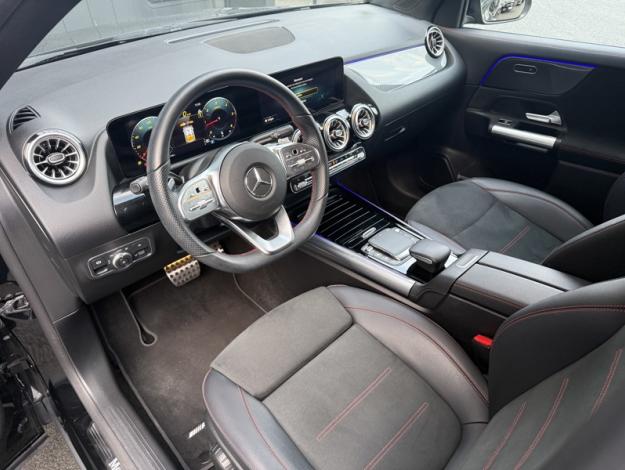 MERCEDES-BENZ GLA 200 d AMG Line  