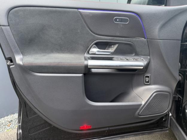 MERCEDES-BENZ GLA 200 d AMG Line  