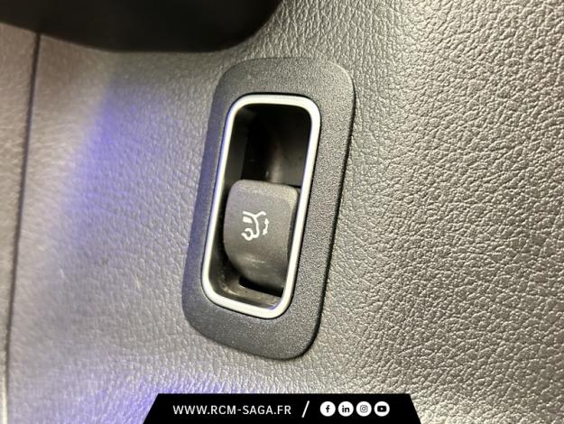 MERCEDES-BENZ GLA 200 d AMG Line  