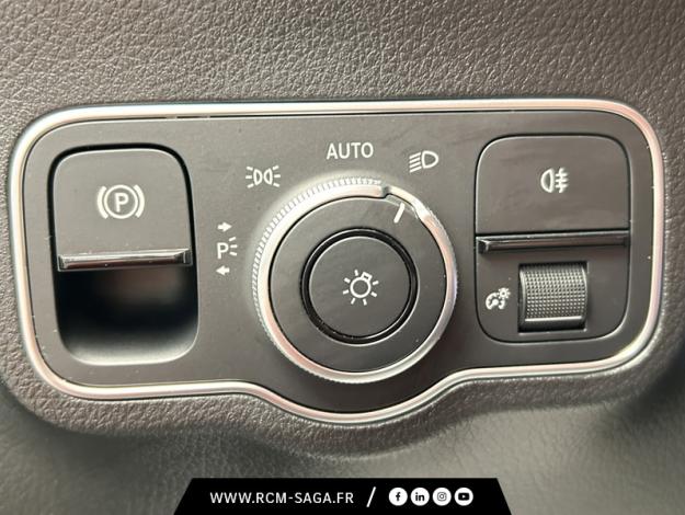 MERCEDES-BENZ GLA 200 d AMG Line  