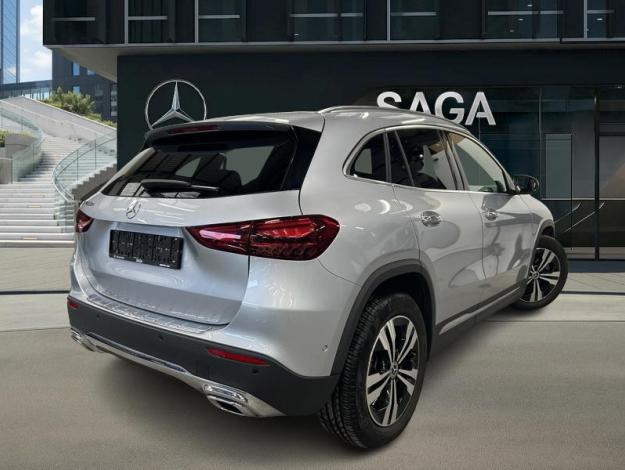 MERCEDES-BENZ GLA 180 d Luxury Line  