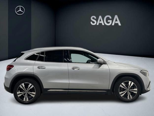 MERCEDES-BENZ GLA 180 d Luxury Line  