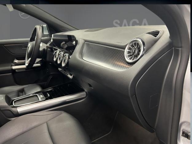 MERCEDES-BENZ GLA 180 d Luxury Line  