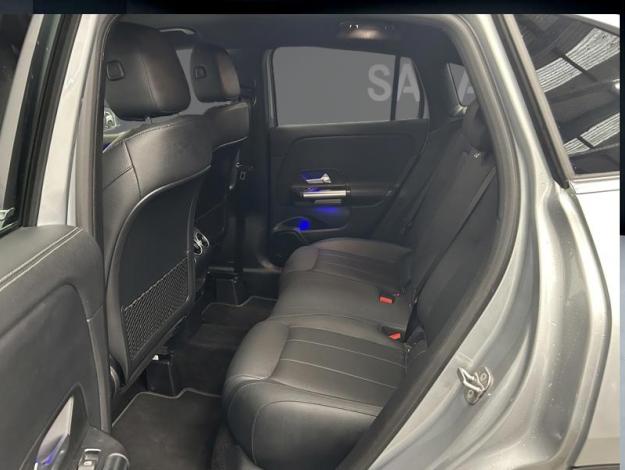 MERCEDES-BENZ GLA 180 d Luxury Line  