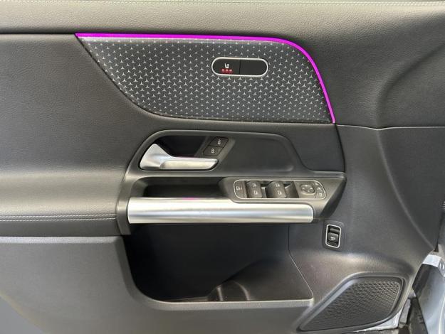 MERCEDES-BENZ GLA 180 d Luxury Line  