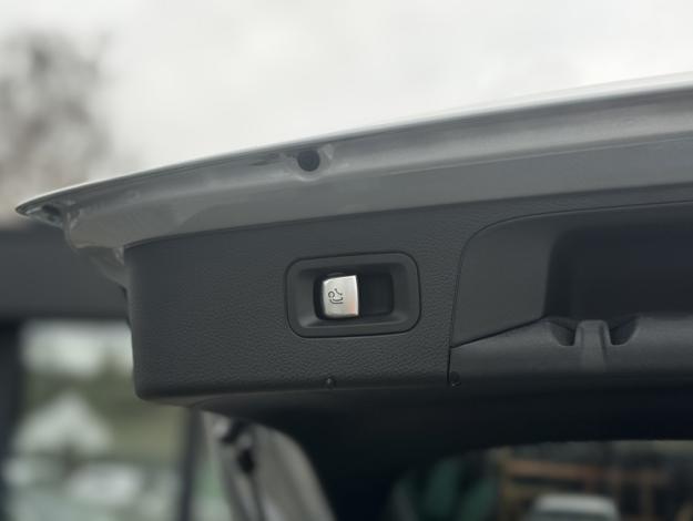 MERCEDES-BENZ GLC 220 D 4M AMG Pack Night Attelage Pano  