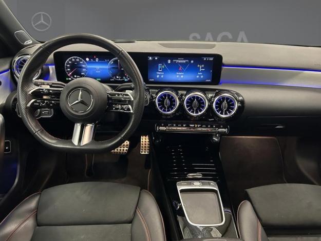 MERCEDES-BENZ A 250 e AMG Line  