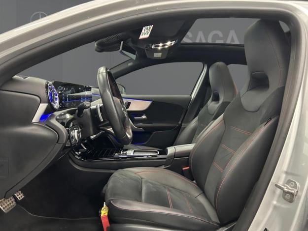 MERCEDES-BENZ A 250 e AMG Line  