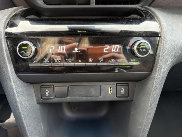 TOYOTA Yaris Cross 1.5 HYBRID 116H COLLECTION   