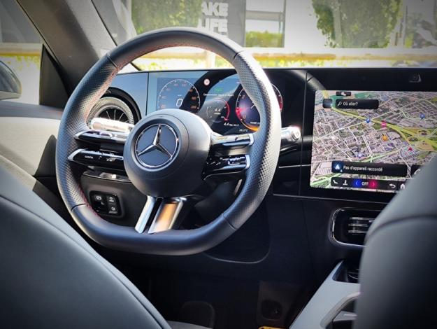 MERCEDES-BENZ CLA Coupé CLA 200 AMG Line  CLA 200 AMG Line