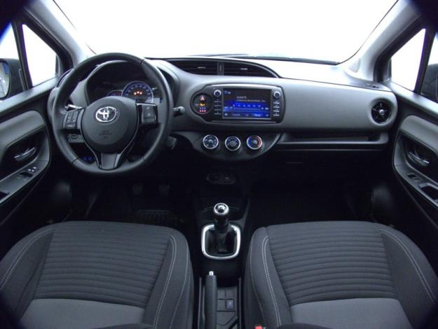 TOYOTA Yaris 70 VVT-i France  