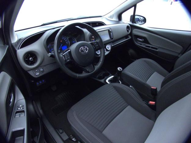 TOYOTA Yaris 70 VVT-i France  