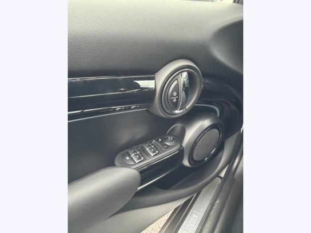 MINI Mini Cooper Edition Premium 136 ch BVA7  1.5 136 ch