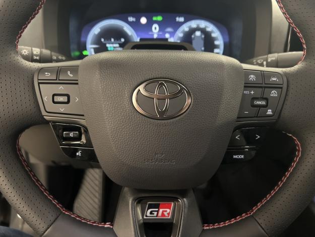 TOYOTA C-HR 1.8L 140 GRS PACK TECHNO MY26  1.8L 140 GRS PACK TECHNO MY26