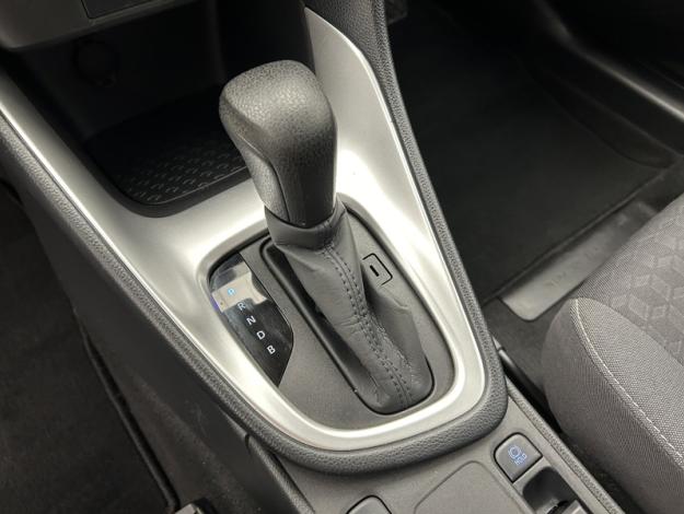 TOYOTA Yaris Hybride 116h Dynamic Business   