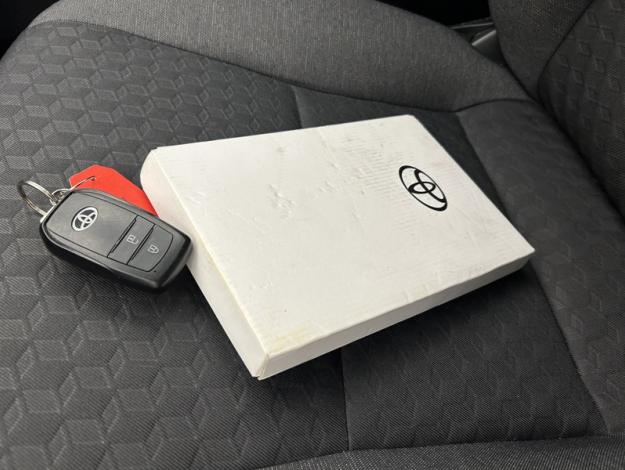 TOYOTA Yaris Hybride 116h Dynamic Business   