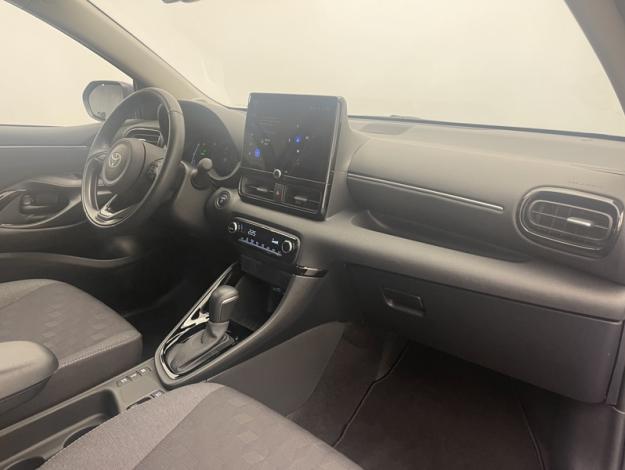 TOYOTA Yaris 116h Design  