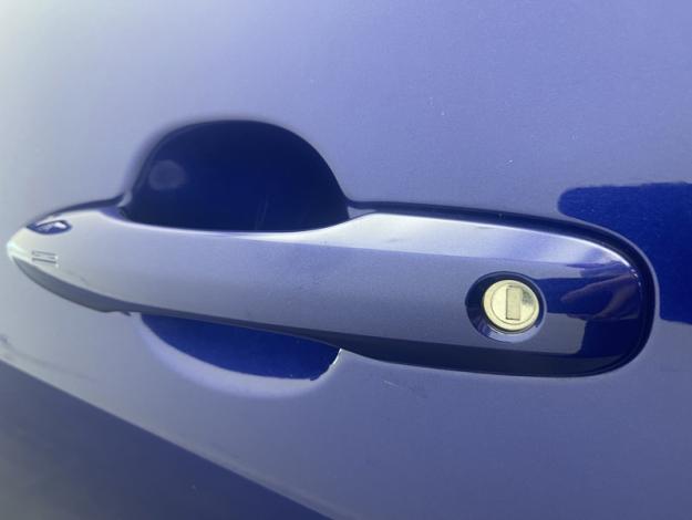 TOYOTA Yaris 116h Design  