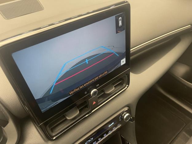 TOYOTA Yaris 116h Design  