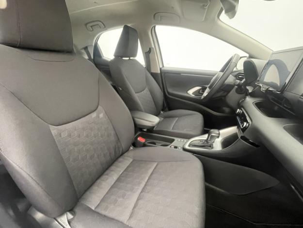 TOYOTA Yaris 116h Dynamic  