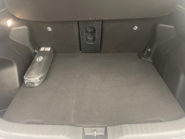 TOYOTA Yaris Cross 1.5 130H DESIGN   PACK CARGO 