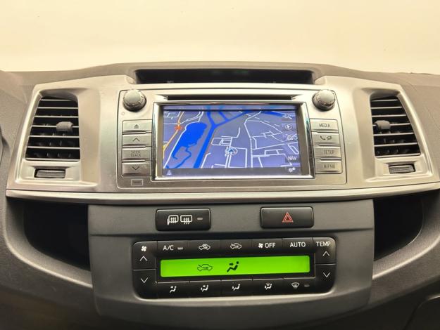 TOYOTA Hilux 4WD 3.0 D-4D Double Cabine Légende BVA  